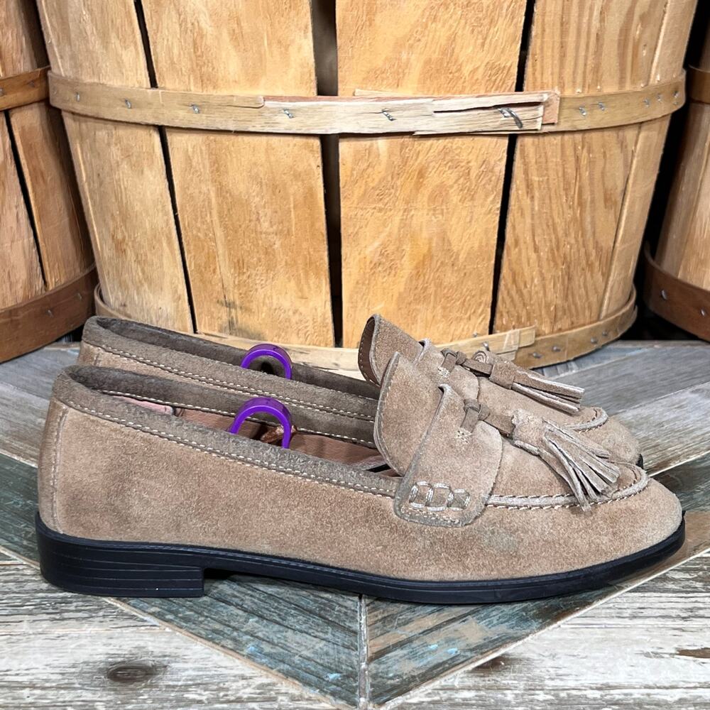 G.H. Bass & Co. Flex Step Noelle Tan Suede Tassel Slip-On Loafers Womens Size 6